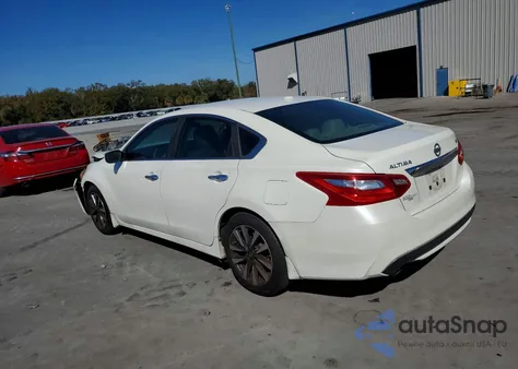 2016 Nissan Altima 2.5 z USA, uszkodzony, nr VIN 1N4AL3AP5GC280621
